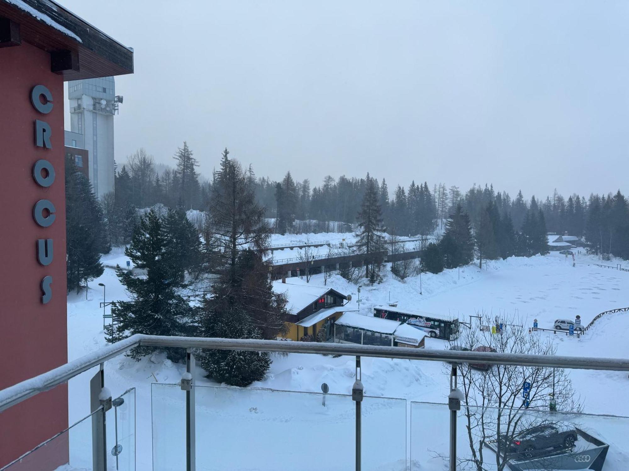 Apartment With Mountain View In Hotel Crocus, Štrbské Pleso 外观 照片