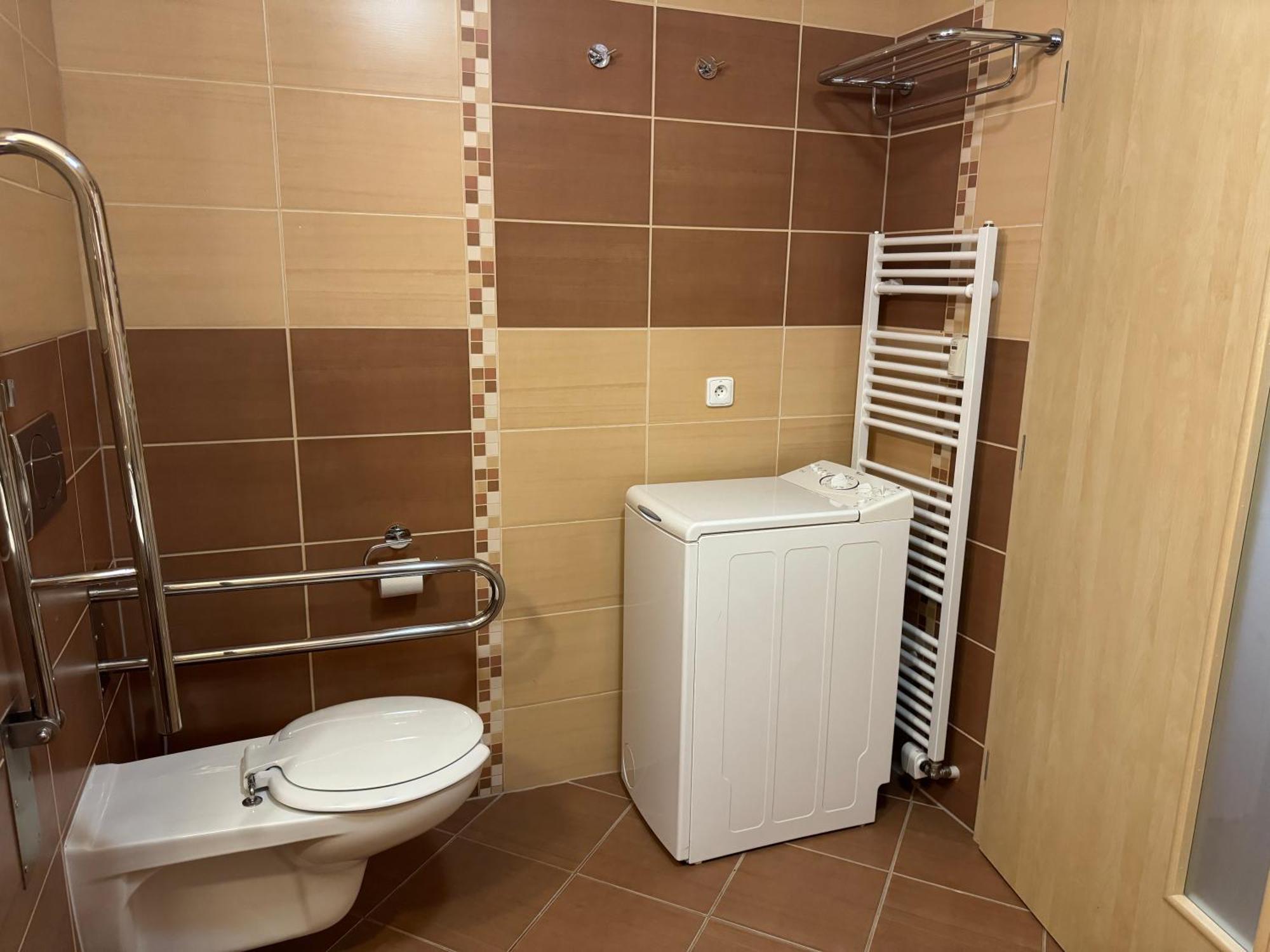 Apartment With Mountain View In Hotel Crocus, Štrbské Pleso 外观 照片