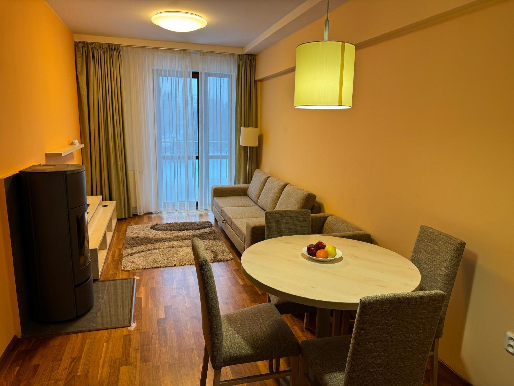 Apartment With Mountain View In Hotel Crocus, Štrbské Pleso 外观 照片